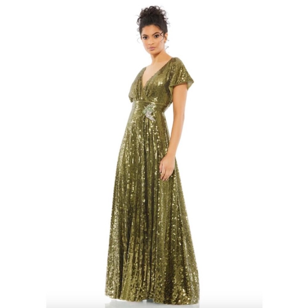 MAC DUGGAL Dress Size 14 Evening Gown Sequin Green NEW Butterfly Sleeve